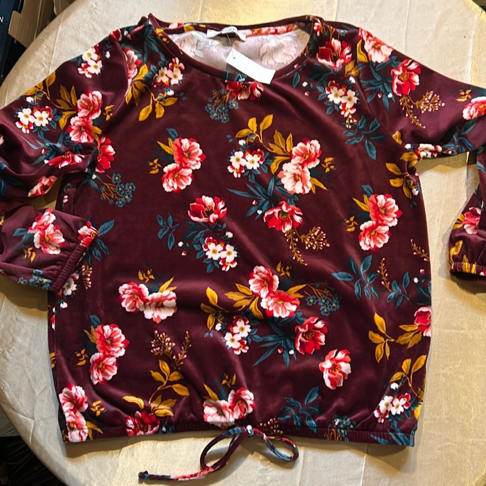 NWT LOFT VELVET FLORAL TOP L